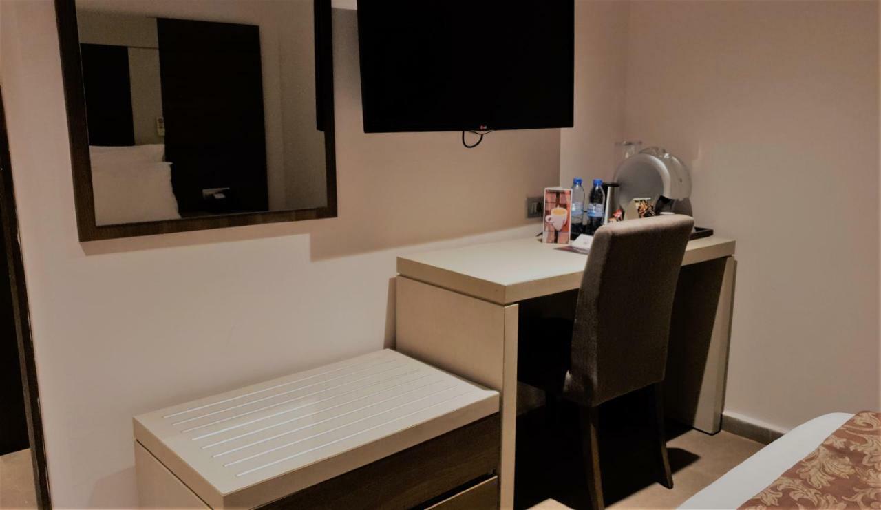 Grand Hotel Central Conakry Esterno foto
